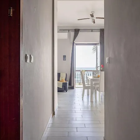 Apartment Praiola House Pozzillo